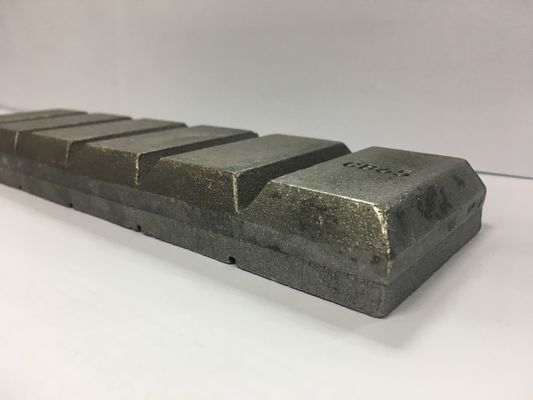 Componente pesado 3.9KG de la protección contra el desgaste del equipo de la pieza 240×100×23m m del desgaste del bloque del chocolate CB100